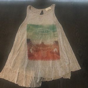 Flowy tank